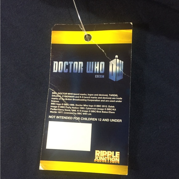 BBC Dr Who XL T-Shirt Navy Blue Bow Ties Are Cool NWT - Picture 4 of 5